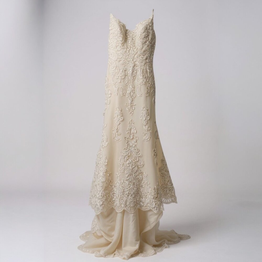Juliette Hot Couture Strapless Ivory Sweetheart Train Lace Wedding Dress 8 NWT